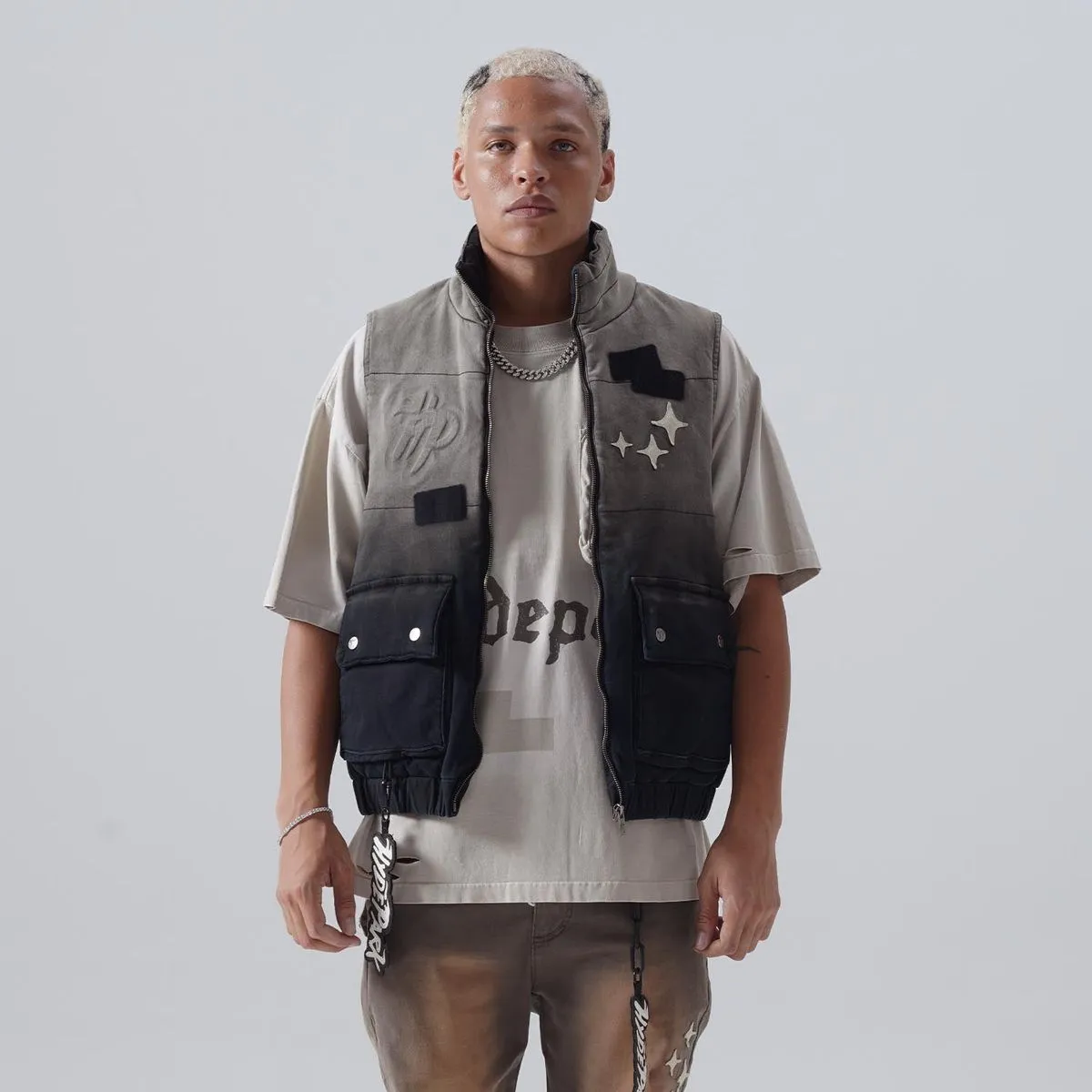 Hyde Park Pivotal Distressed Puffer Vest (Night Fall)