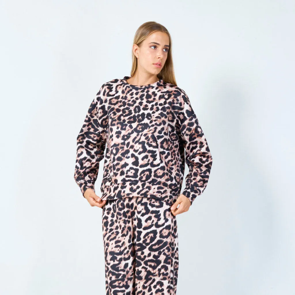 Leopard print oversized sweatshirt wholesale