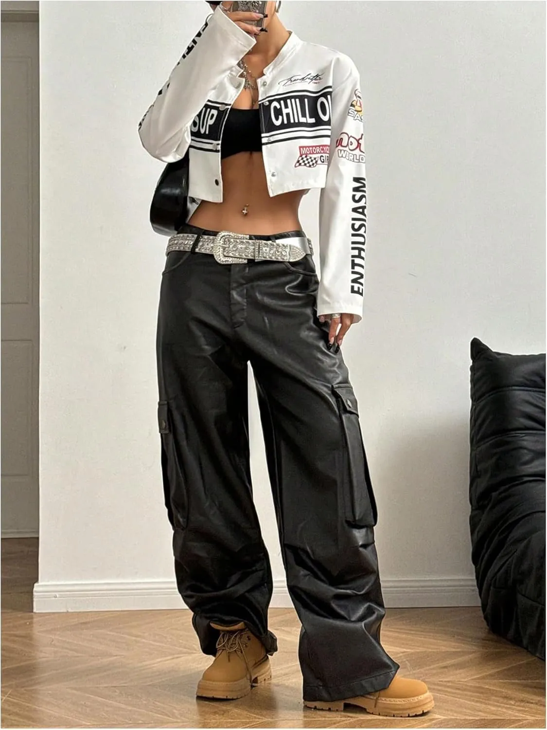 SOLY HUX Women's Letter Graphic Cropped Varsity Jacket Long Sleeve Streetwear Motorcycle Jacket